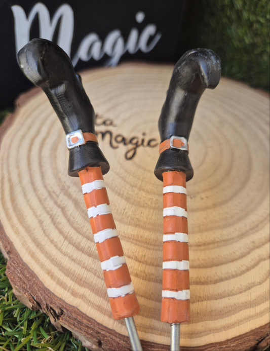 Adorno para Maceta Piernas de Bruja - Decoración Mágica para Jardín, Halloween o Rincones Esotéricos