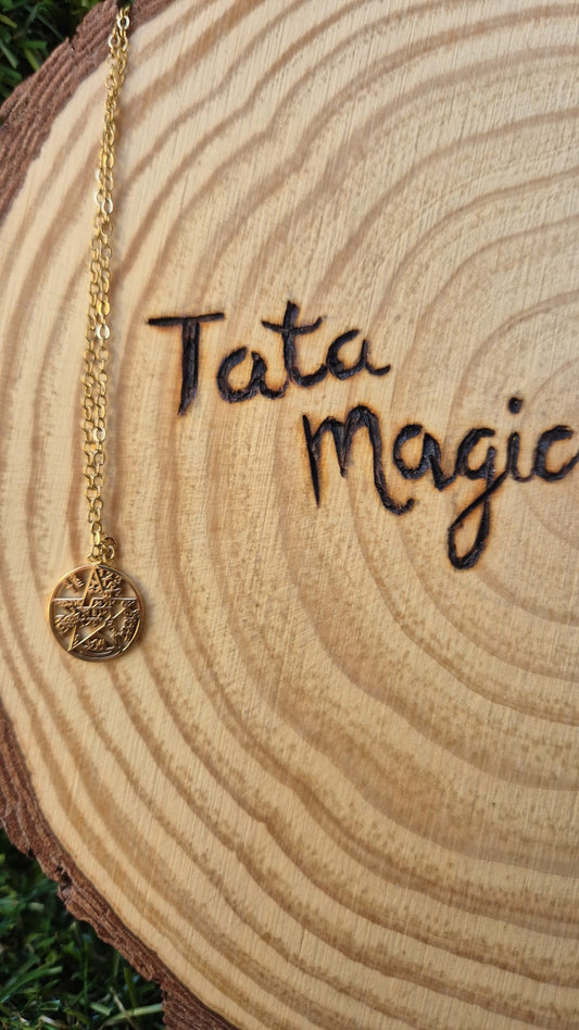 Colgante Tetragramaton en Acero Dorado - Amuleto de Protección y Éxito