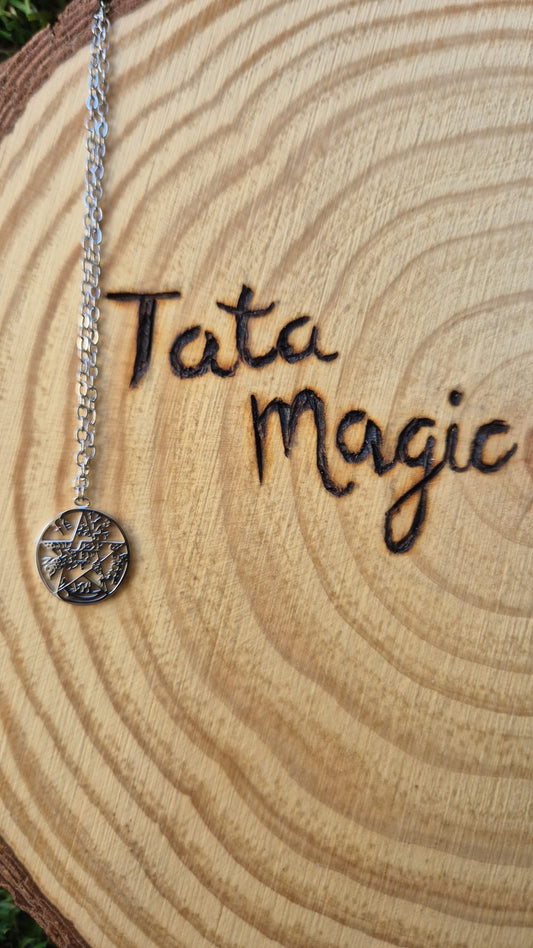 Colgante Tetragramaton en Acero Plateado - Amuleto de Protección