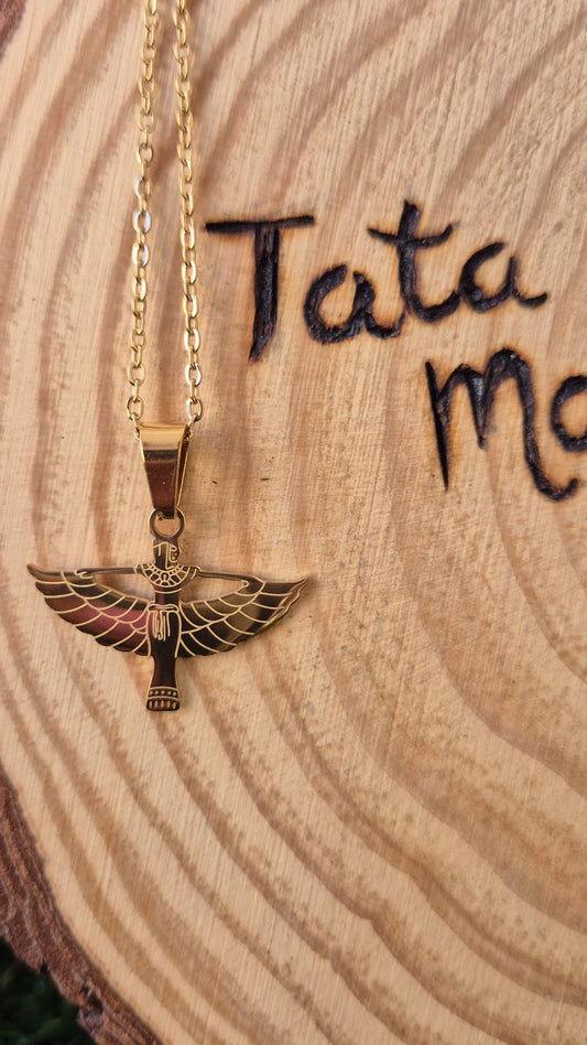 Colgante Isis en Acero Dorado- Consagración de Udjat y Energía Solar