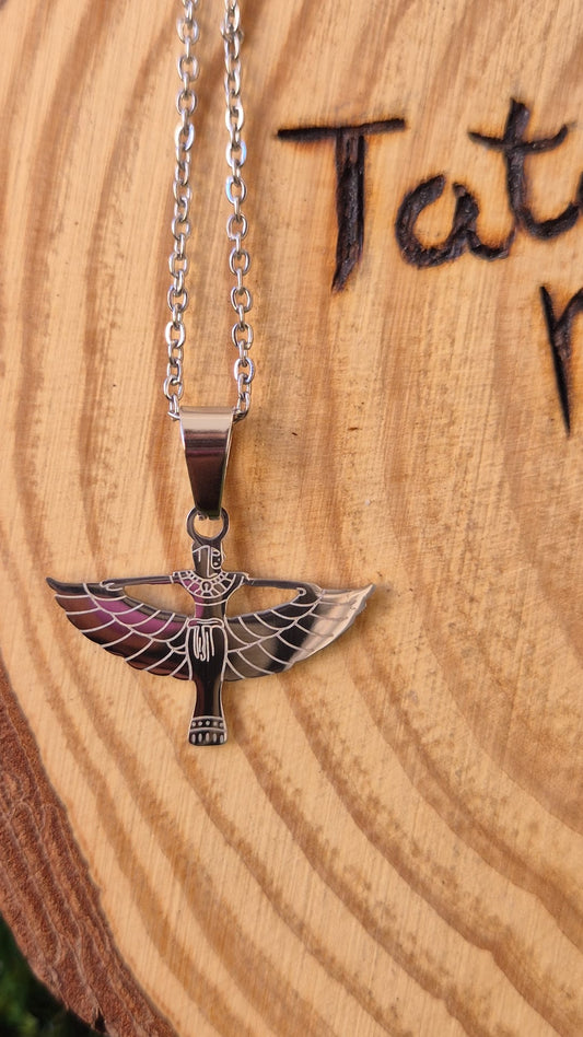 Colgante Isis Alada en Acero Plateado Consagración Udjat - Protección Femenina