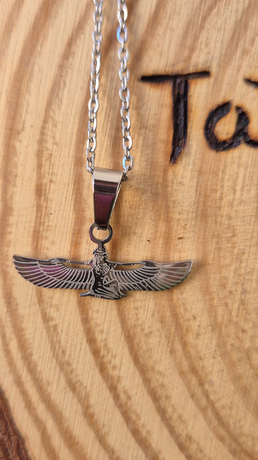 Colgante Isis en Acero Plateado Consagración Udjat - Poder Femenino y Protección Egipcia