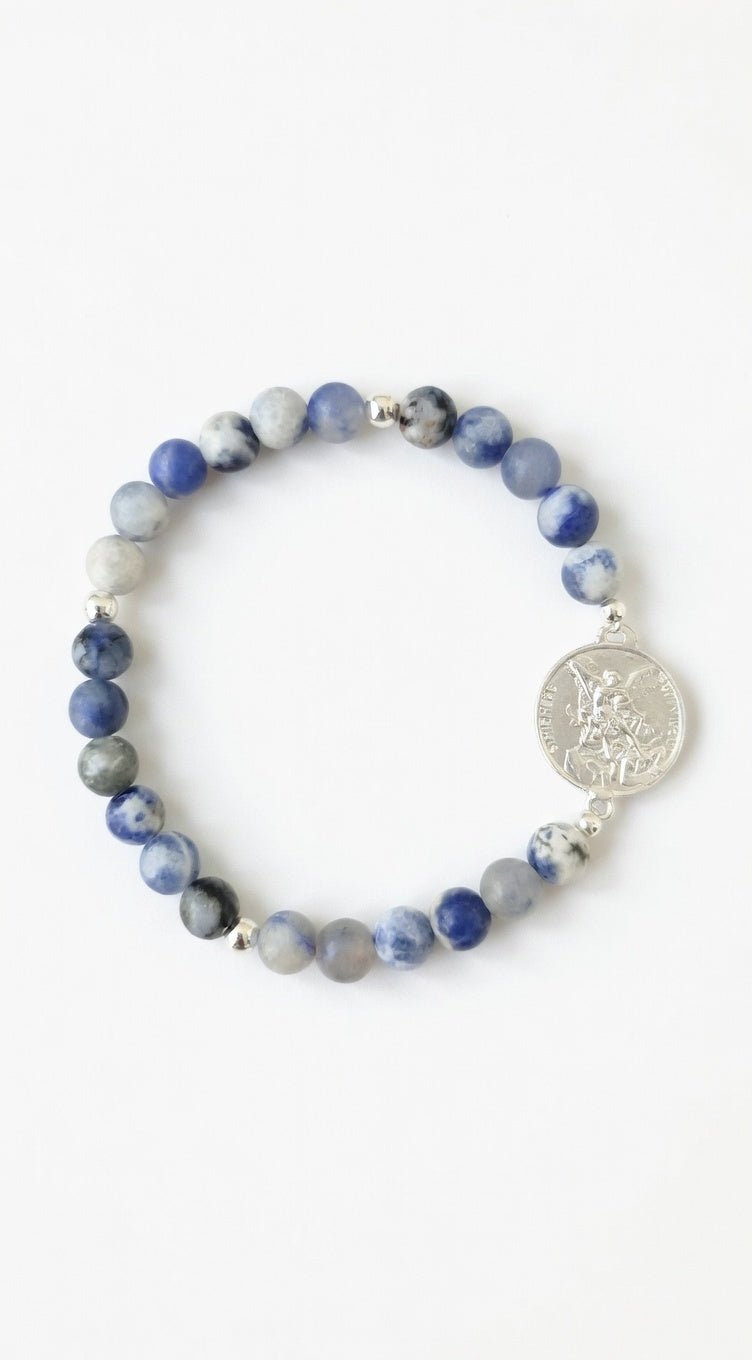 Pulsera San Miguel Arcángel con Sodalita en Plata Consagrada - Protección y Fuerza Espiritual Tienda esotérica Málaga - La Tienda de Tata Magic: tienda Esotérica en Málaga
