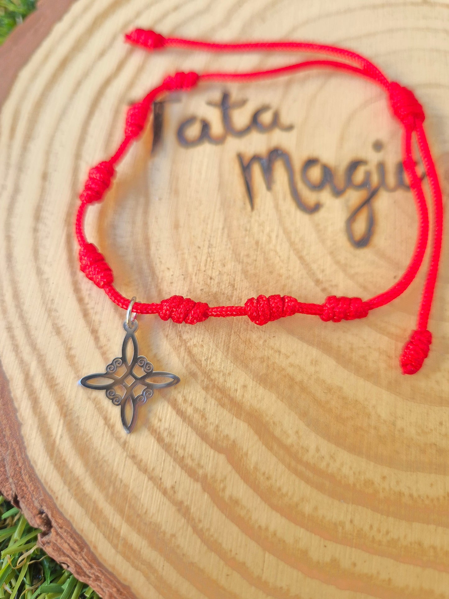 Pulsera 7 Nudos Roja con Nudo de Bruja en Acero Plateado