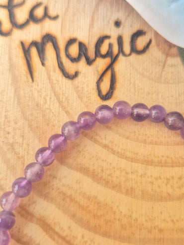 Pulsera Amatista 4mm - Protección y Energía Espiritual JoyeriamineralespulserasTienda esotérica Málaga - La Tienda de Tata Magic: tienda Esotérica en Málaga