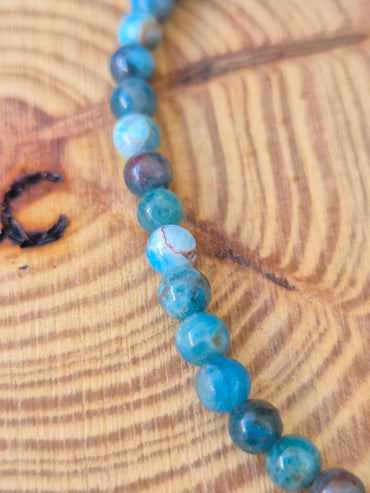 Pulsera de Apatita Azul 4mm - Claridad, Comunicación y Equilibrio Interior JoyeriamineralespulserasTienda esotérica Málaga - La Tienda de Tata Magic: tienda Esotérica en Málaga