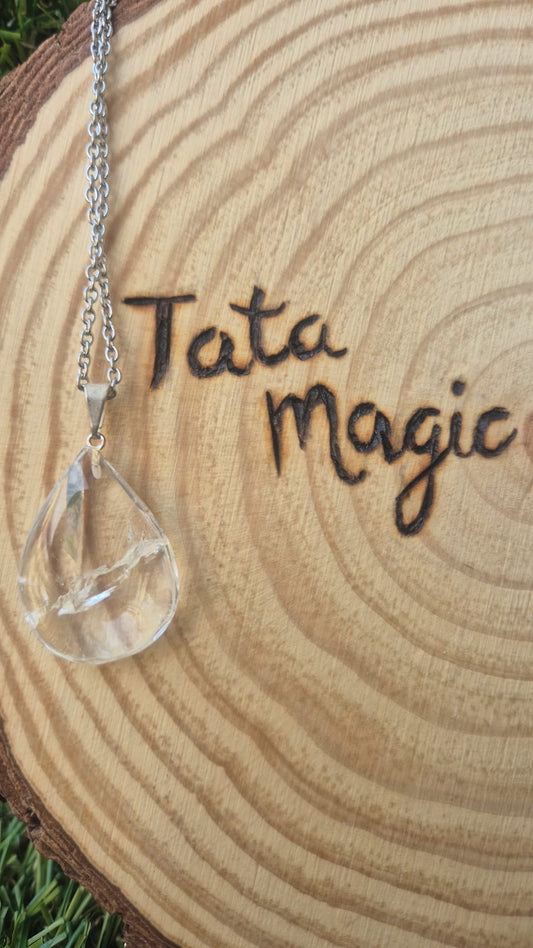 Colgante Gota de Cuarzo Cristal - Amuleto de Protección y Energía pura (sin cadena)