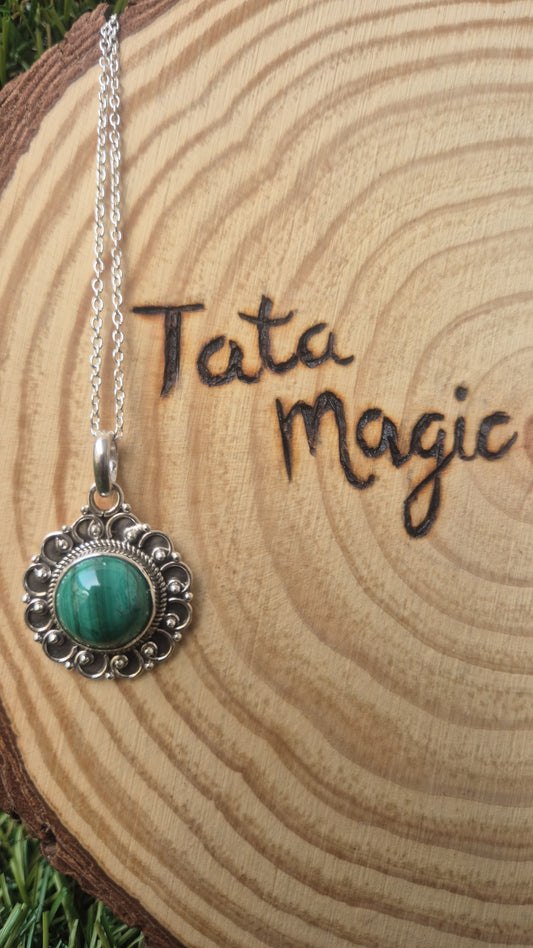 Colgante malaquita plata con cadena. Consagrado