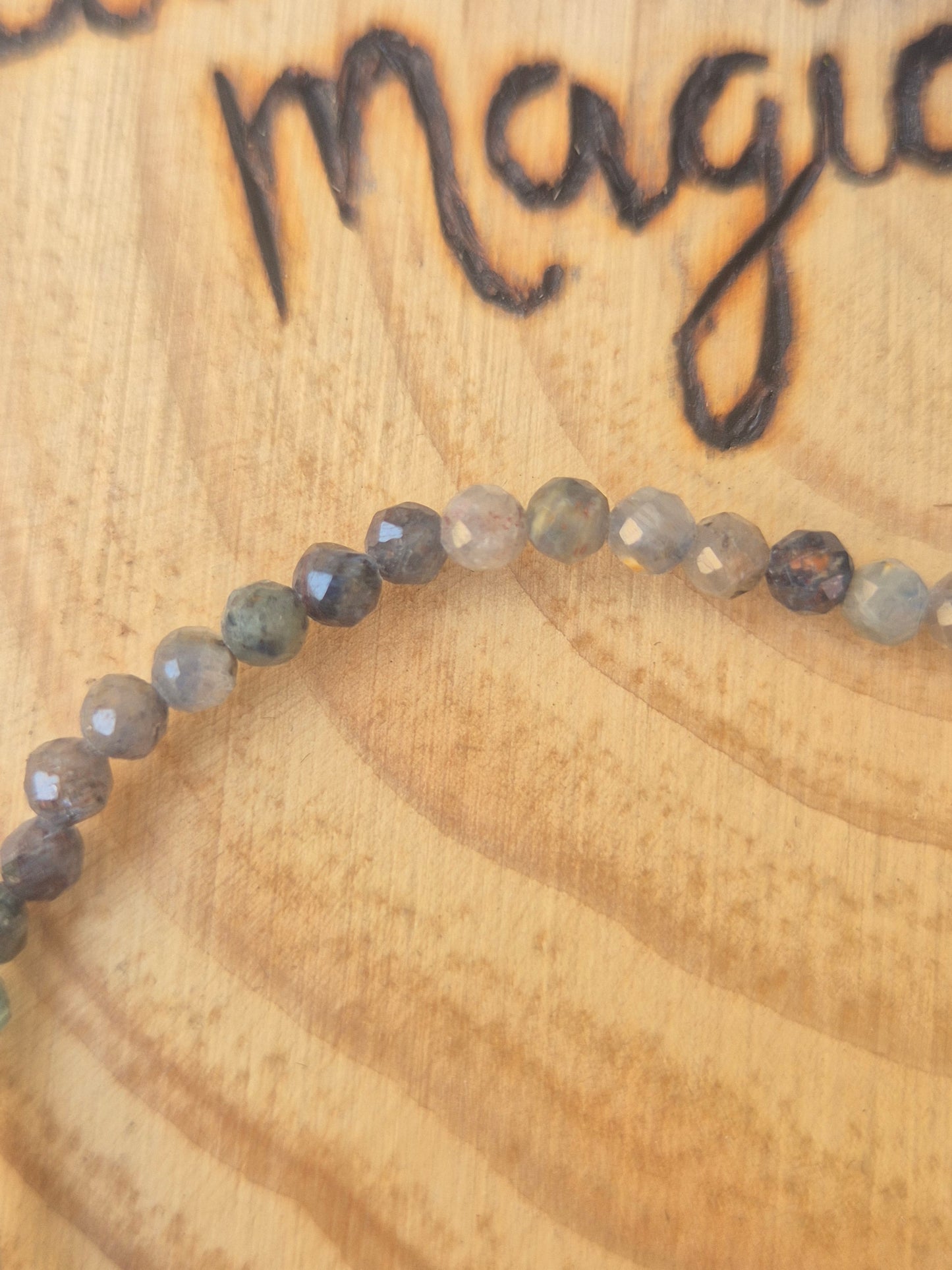Pulsera Cianita Facetada 3 mm - Comunicación, Claridad y Equilibrio