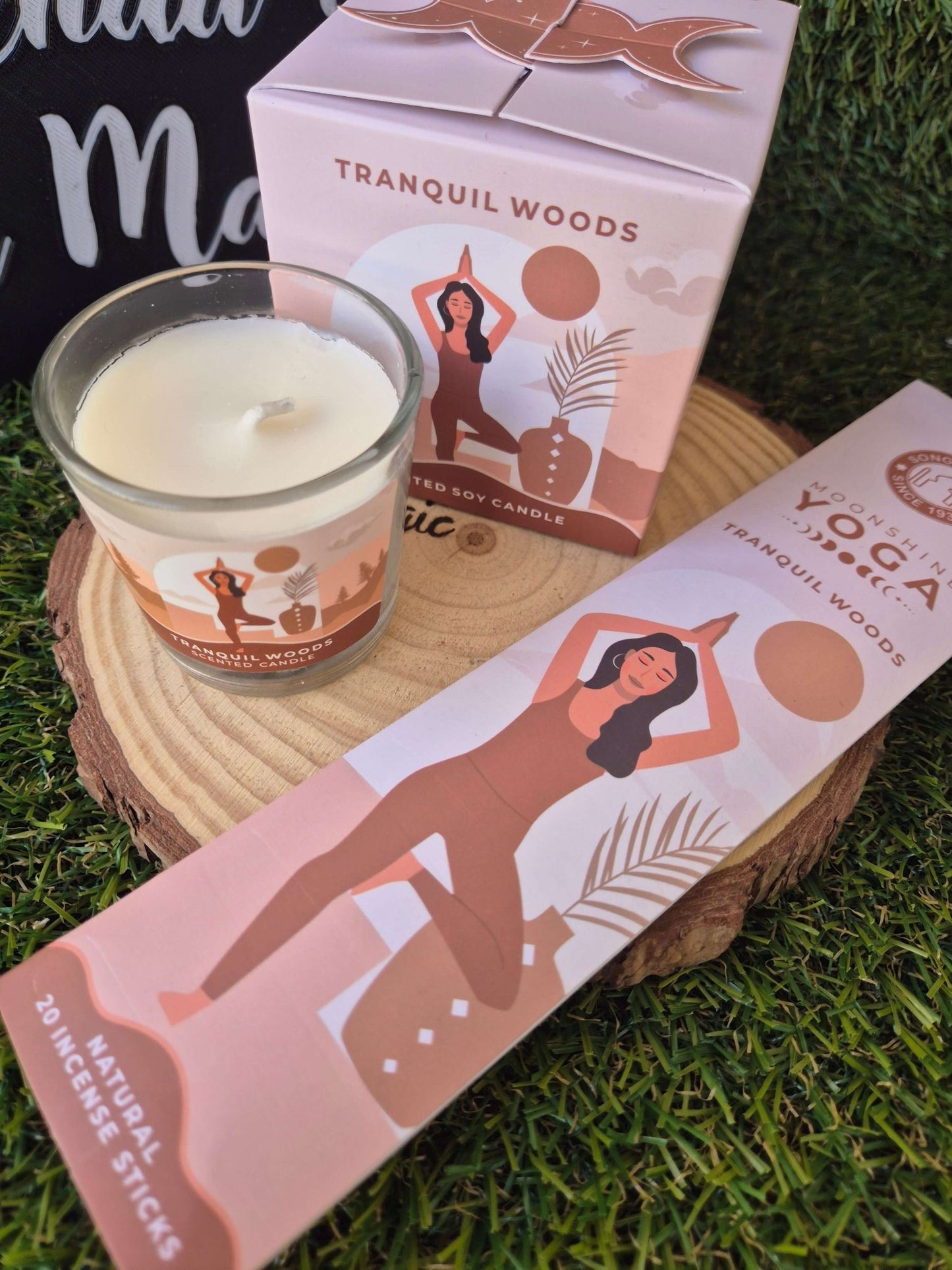 Pack Vela Soja + Incienso de Regalo Tranquil Woods - Paz y Equilibrio Natural Song Of India Tienda esotérica Málaga - La Tienda de Tata Magic: tienda Esotérica en Málaga