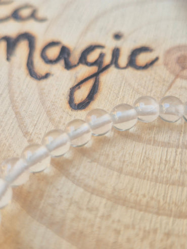 Pulsera de Cuarzo Blanco 4 mm - Claridad Mental y Protección Energética JoyeriamineralespulserasTienda esotérica Málaga - La Tienda de Tata Magic: tienda Esotérica en Málaga