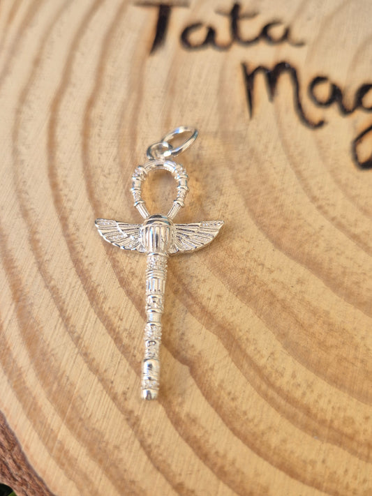 Colgante Cruz de la Vida con Escarabajo en Plata Consagrado - Protección, Renacimiento y Energía Ancestral