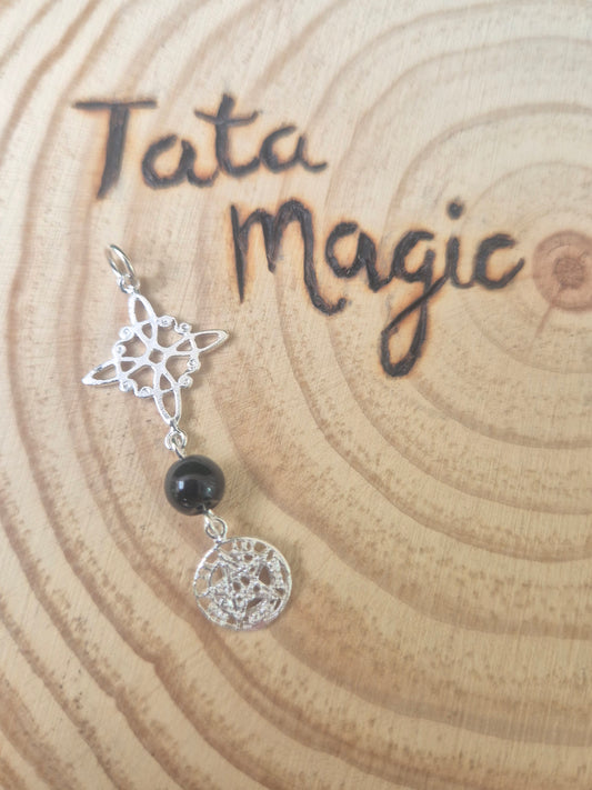 Colgante de Plata de Doble Protección Nudo de Bruja con Tetragrammaton y Ónix ( sin cadena) consagrado