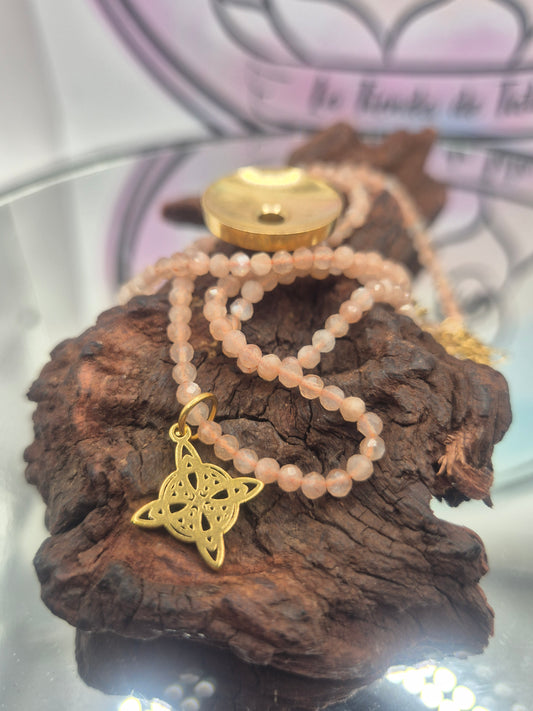 Collar Mineral Piedra Sol Facetado