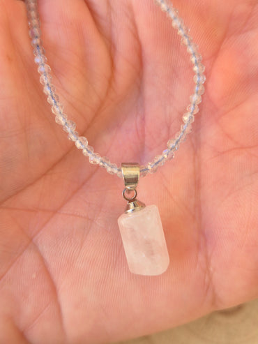 Collar de Labradorita Azul Facetada con Cuarzo Rosa 2mm - Intuición y Protección