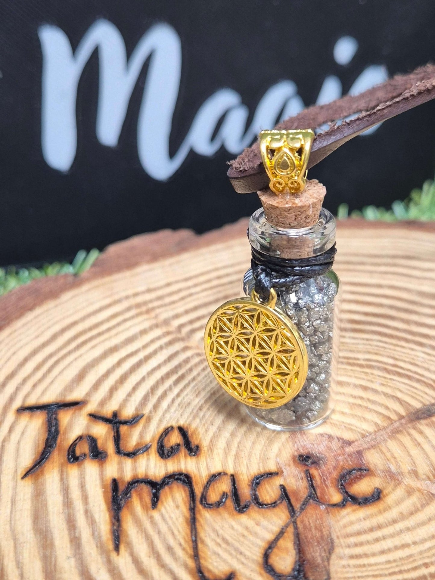 Botella pirita y flor de la vida 3.6 cm BotellaTienda esotérica Málaga - La Tienda de Tata Magic: tienda Esotérica en Málaga