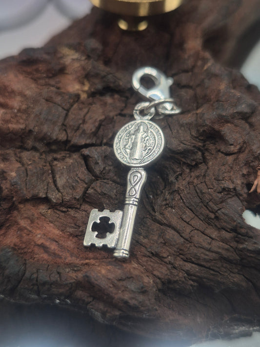 Enganche de Pulsera Plata 925 Consagrado Llave San Benito