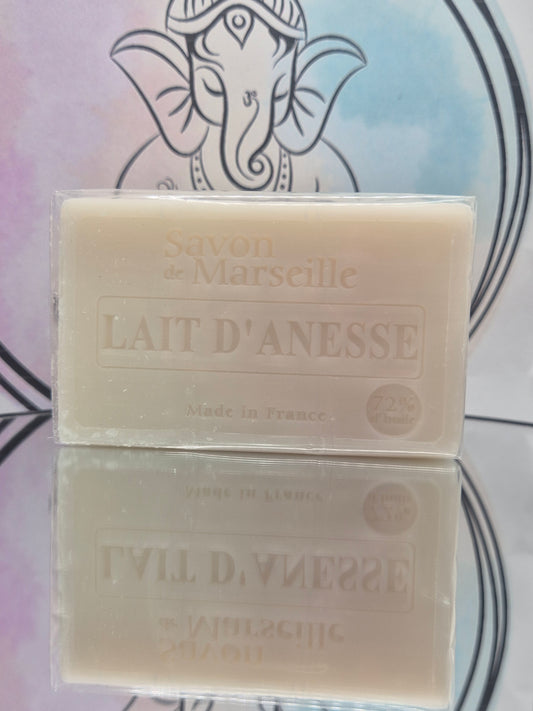 Jabón Leche de Burra-Ritual de belleza, protección y energía lunar