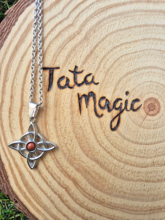 Colgante de Nudo de Bruja con Jaspe Rojo en Acero Inoxidable - Protección y Energía