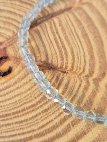 Pulsera Topacio Facetado 4 mm JoyeriamineralespulserasTienda esotérica Málaga - La Tienda de Tata Magic: tienda Esotérica en Málaga