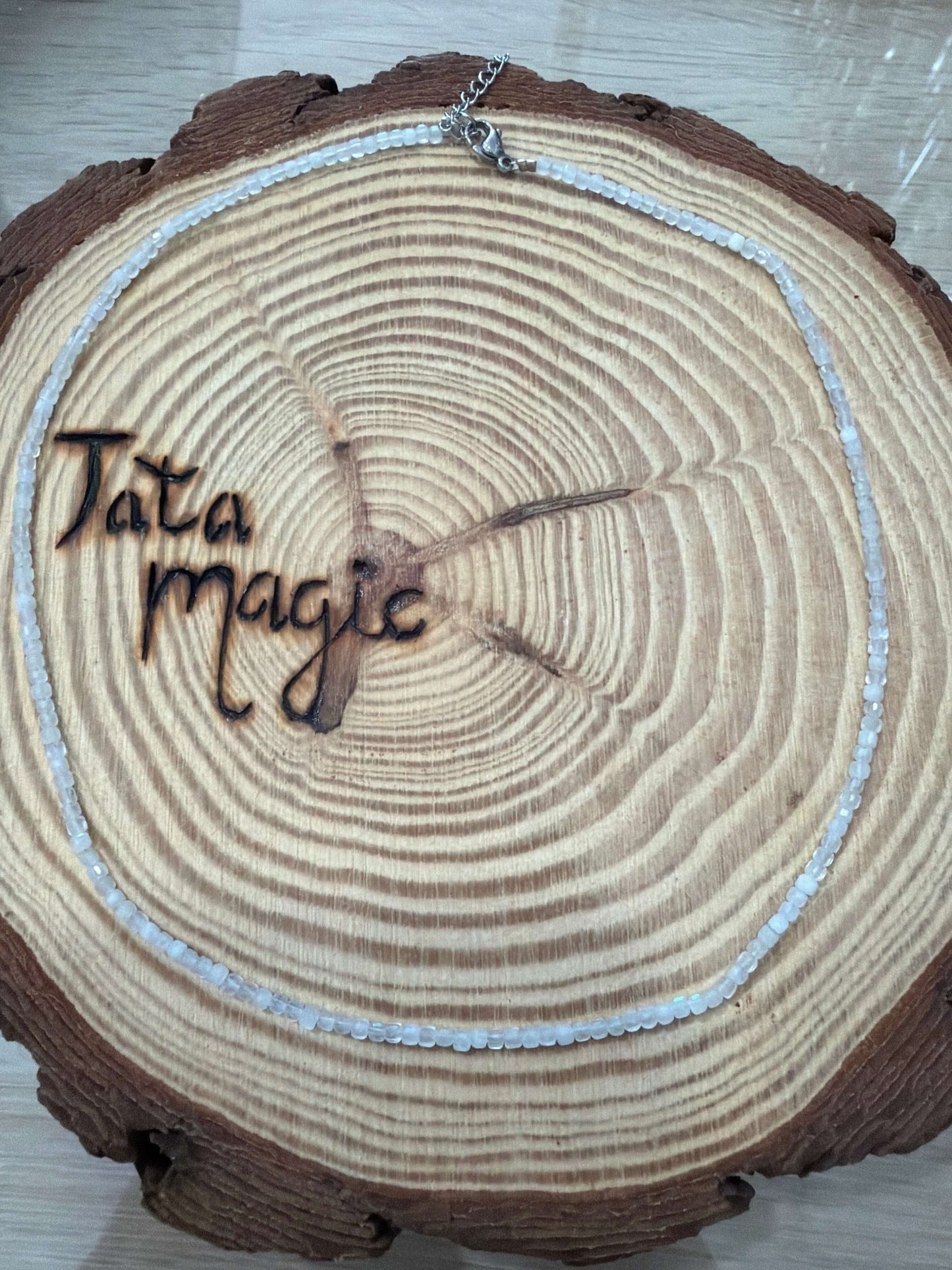 Collar piedra luna facetado 2 mm JoyeriamineralescolgantesTienda esotérica Málaga - La Tienda de Tata Magic: tienda Esotérica en Málaga