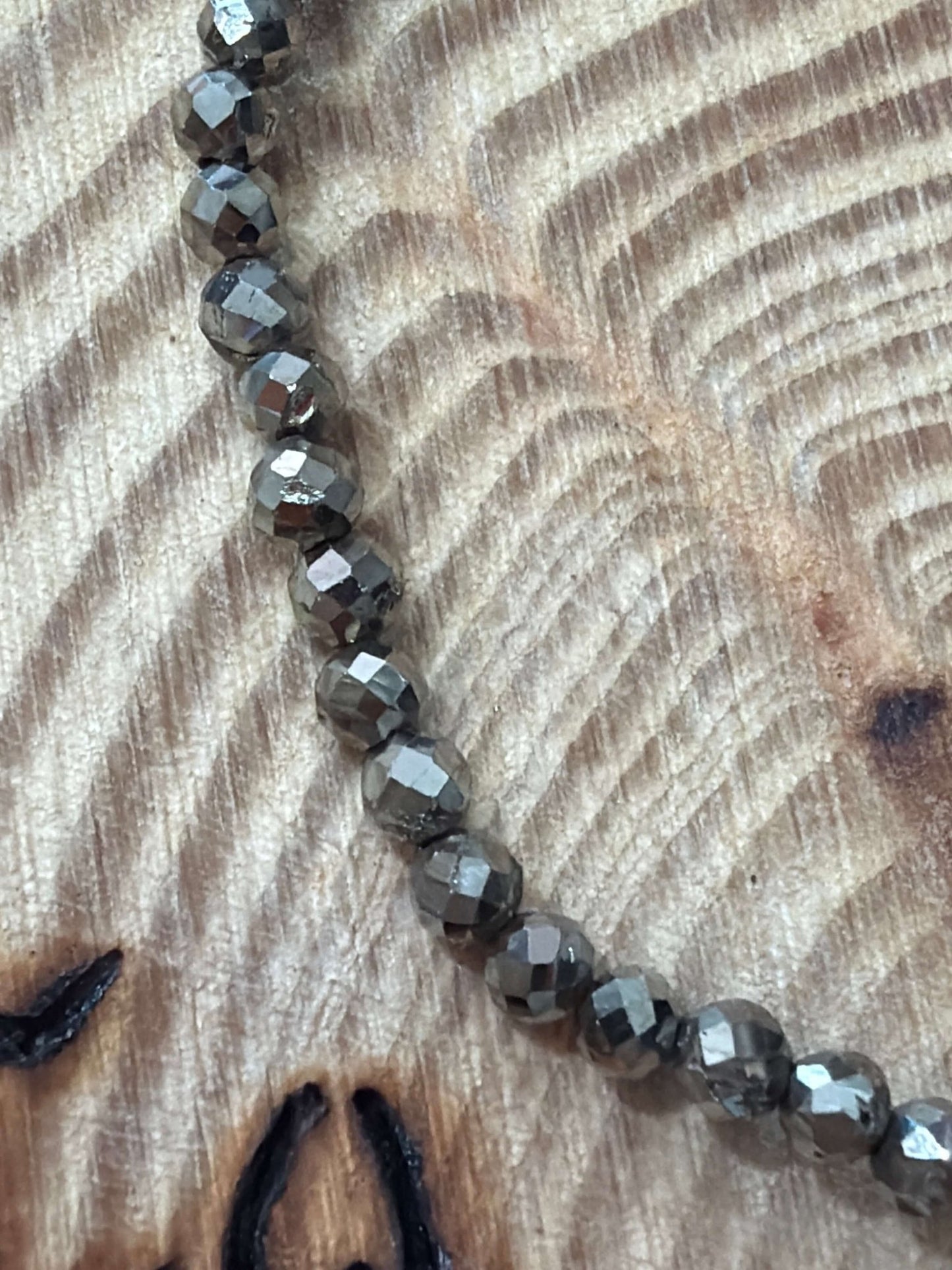 pulsera pirita facetada JoyeriamineralespulserasTienda esotérica Málaga - La Tienda de Tata Magic: tienda Esotérica en Málaga
