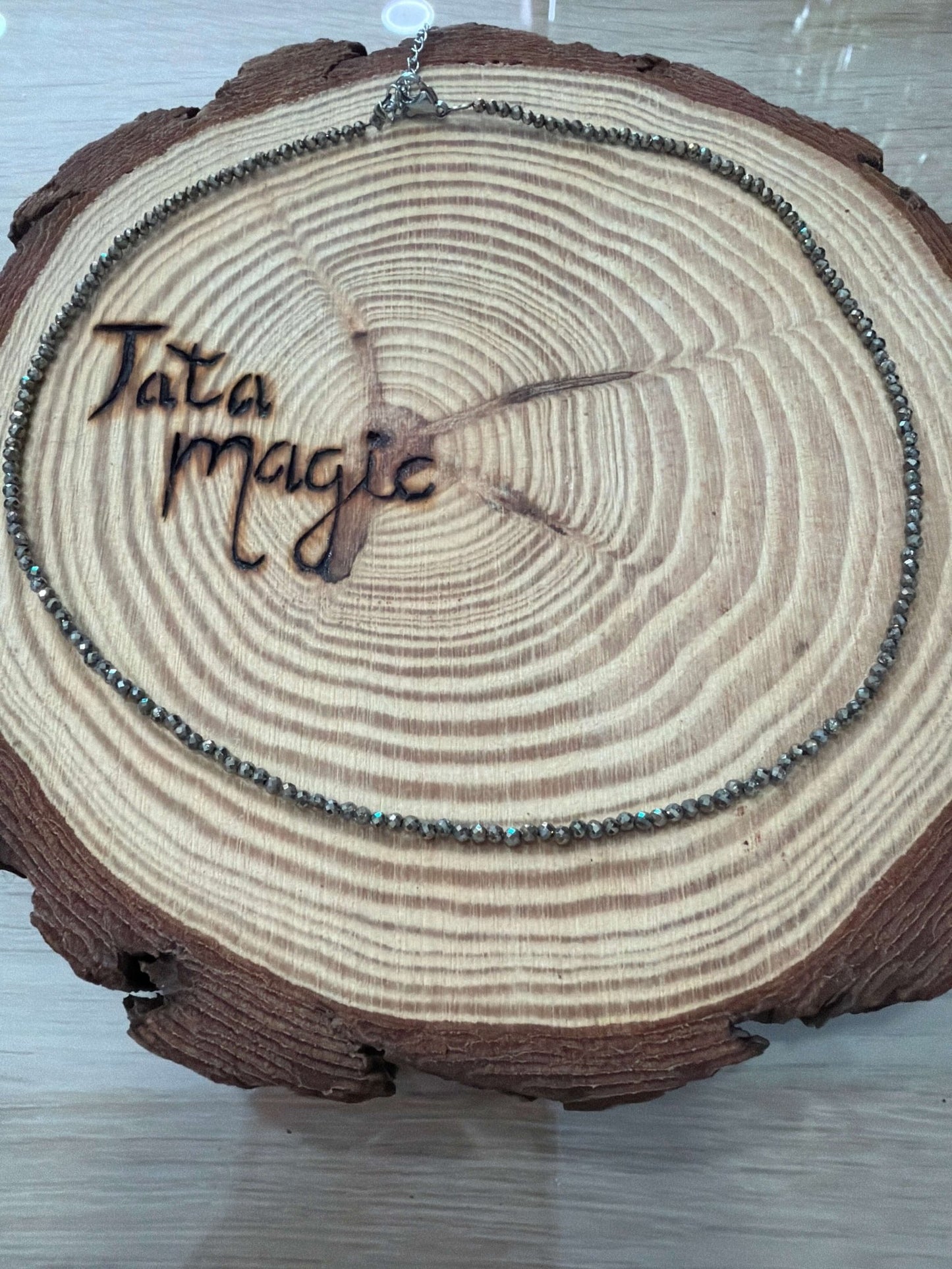 Collar Pirita Facetada JoyeriamineralescolgantesTienda esotérica Málaga - La Tienda de Tata Magic: tienda Esotérica en Málaga