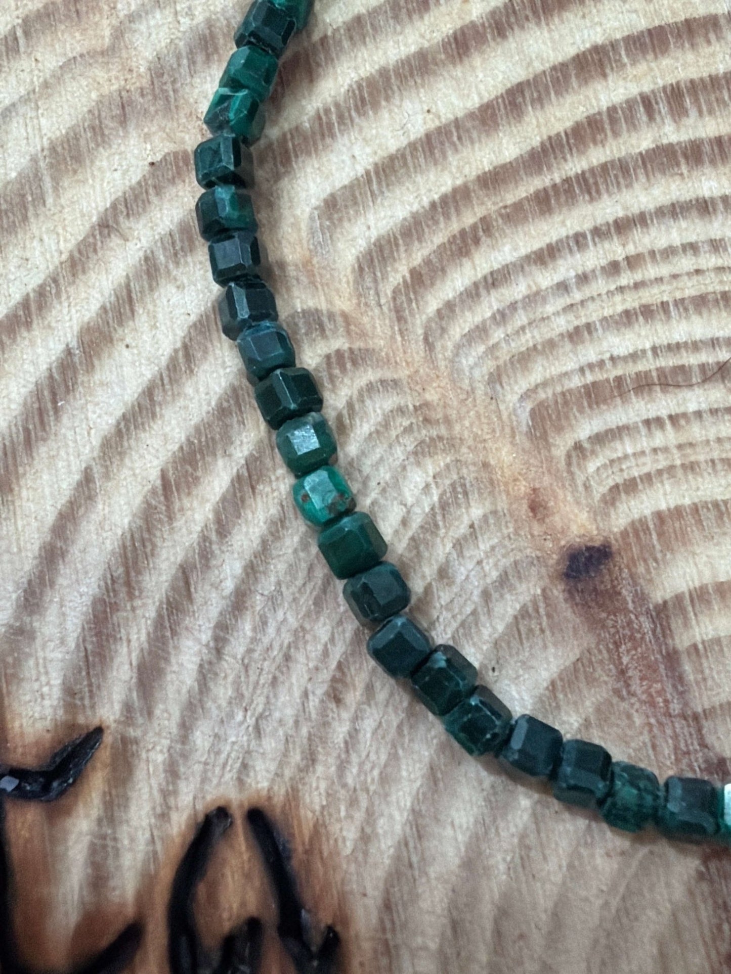 pulsera malaquita facetada JoyeriamineralespulserasTienda esotérica Málaga - La Tienda de Tata Magic: tienda Esotérica en Málaga