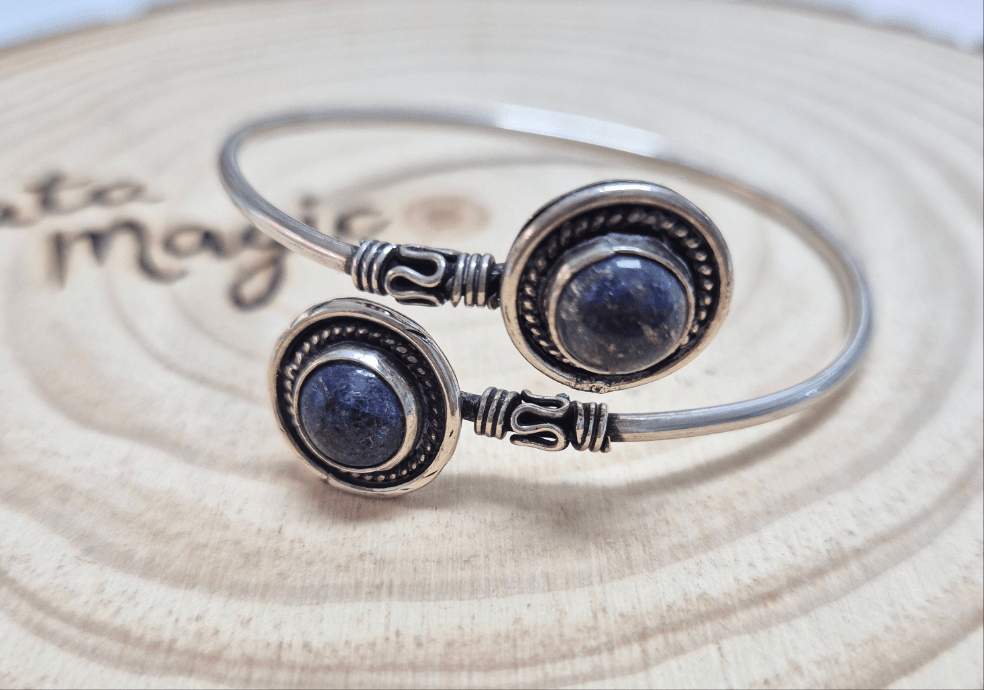 Brazalete de Lapislázuli de Alpaca - Joyería Étnica BrazaleteTienda esotérica Málaga - La Tienda de Tata Magic: tienda Esotérica en Málaga
