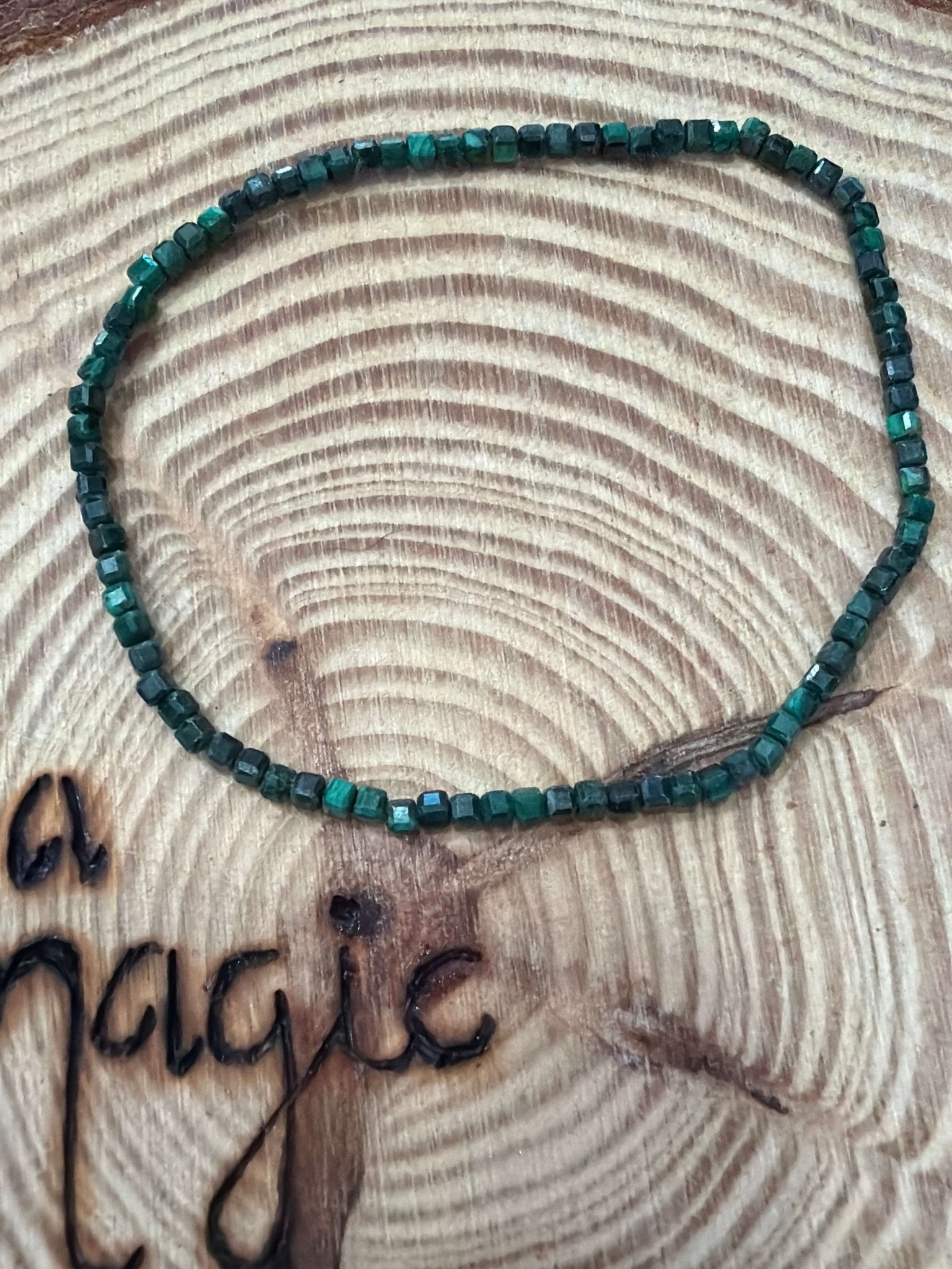 pulsera malaquita facetada JoyeriamineralespulserasTienda esotérica Málaga - La Tienda de Tata Magic: tienda Esotérica en Málaga