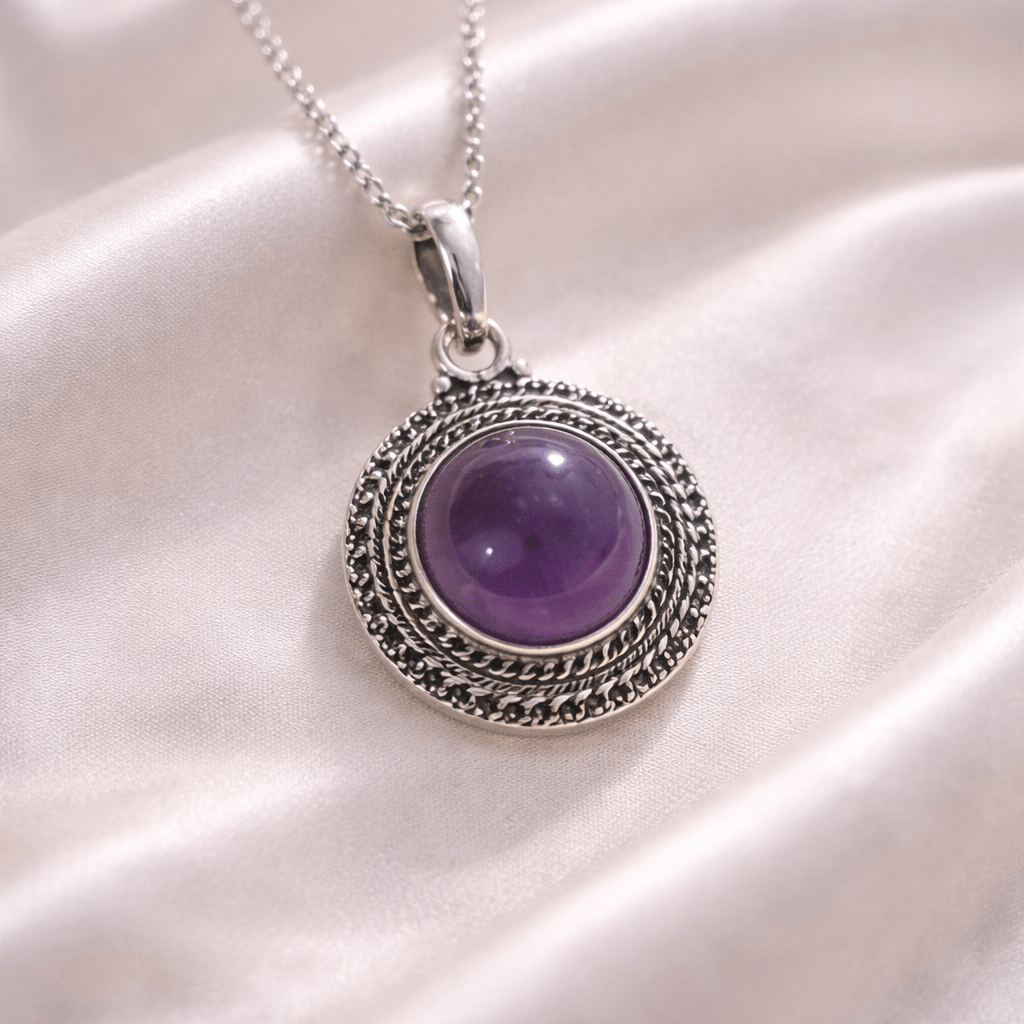 Colgante Consagrado de Amatista en Plata 925 con cadena - Intuición, Calma y Protección áurica colgantesplataTienda esotérica Málaga - La Tienda de Tata Magic: tienda Esotérica en Málaga