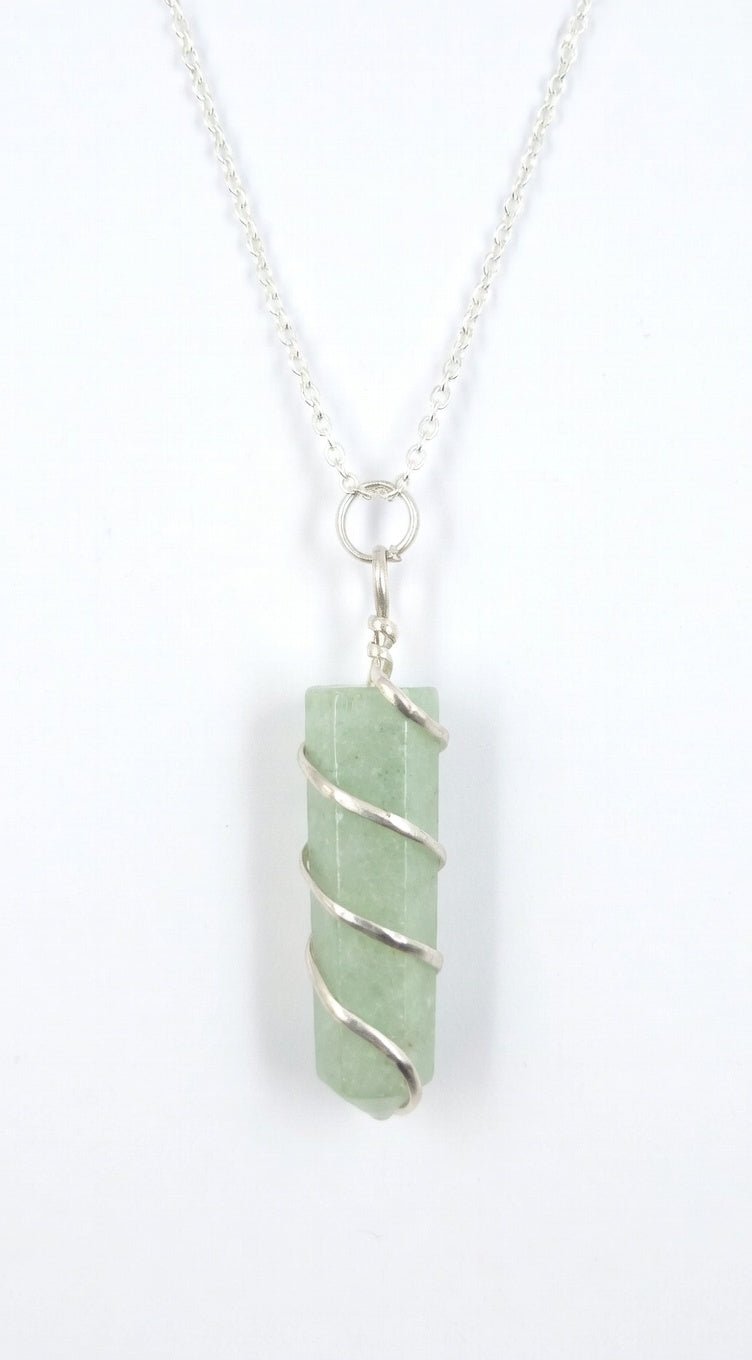 Colgante Punta Cuarzo Verde en Baño de Plata (sin cadena) - Quita Enredos para el Perdón y Sanación JoyeriamineralescolgantesTienda esotérica Málaga - La Tienda de Tata Magic: tienda Esotérica en Málaga