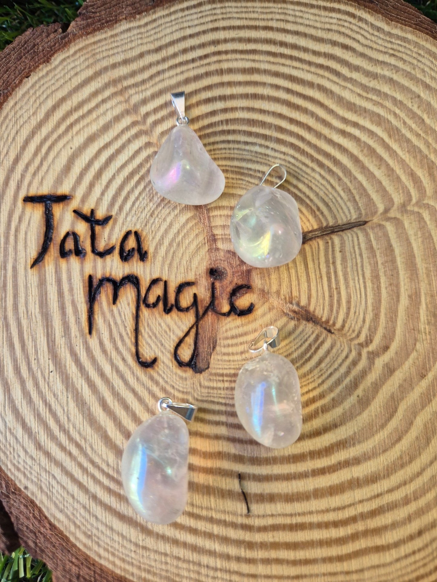 Colgante Aqua Aura Rodado - Claridad, Protección y Elevación Energética Tienda esotérica Málaga - La Tienda de Tata Magic: tienda Esotérica en Málaga