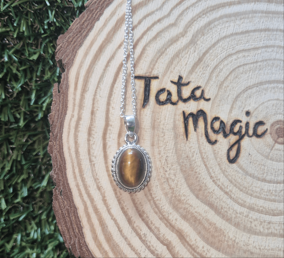 Colgante consagrado de Ojo de Tigre en plata 925 con cadena - protección, confianza y fuerza interior Tienda esotérica Málaga - La Tienda de Tata Magic: tienda Esotérica en Málaga