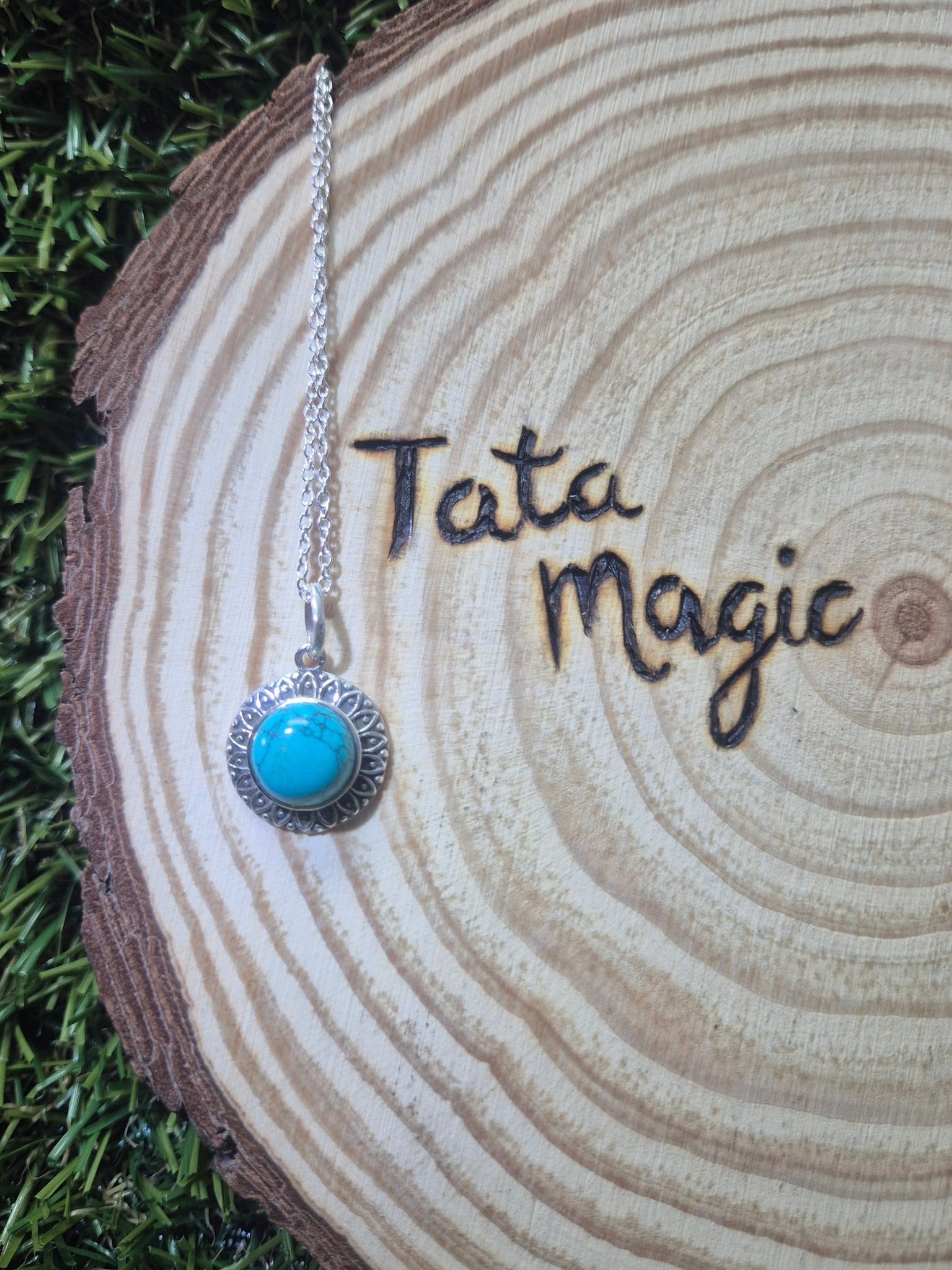 Colgante consagrado de turquesa en plata 925 con cadena - Comunicación, sanación y protección ancestral Tienda esotérica Málaga - La Tienda de Tata Magic: tienda Esotérica en Málaga