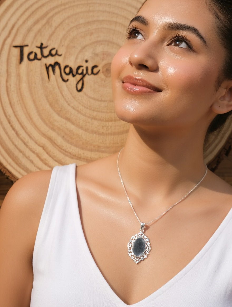 Colgante Espejo Volteo Plata Consagrado - Protección y Devolución colgantesplataTienda esotérica Málaga - La Tienda de Tata Magic: tienda Esotérica en Málaga