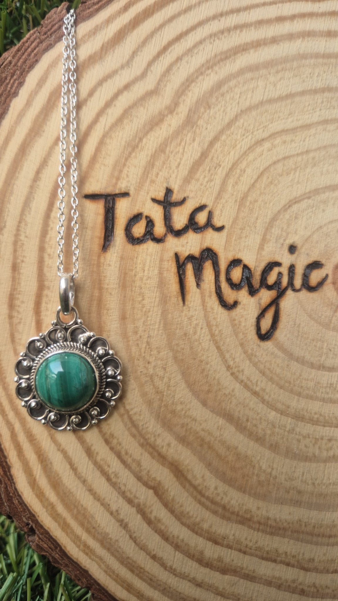 Colgante malaquita plata con cadena. Consagrado Tienda esotérica Málaga - La Tienda de Tata Magic: tienda Esotérica en Málaga
