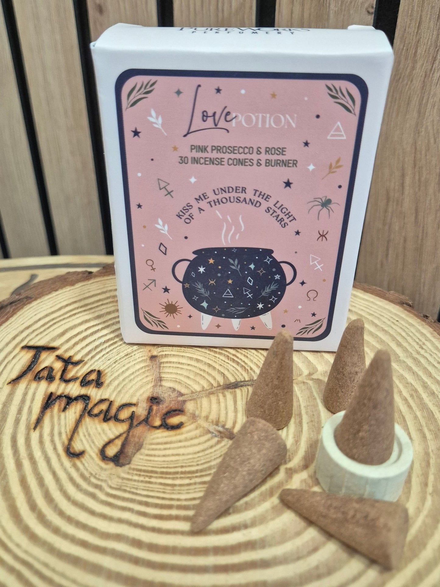 Conos de Incienso Pureworks — Magia Aromática en Cada Espiral de Humo Inciensos ConoTienda esotérica Málaga - La Tienda de Tata Magic: tienda Esotérica en Málaga