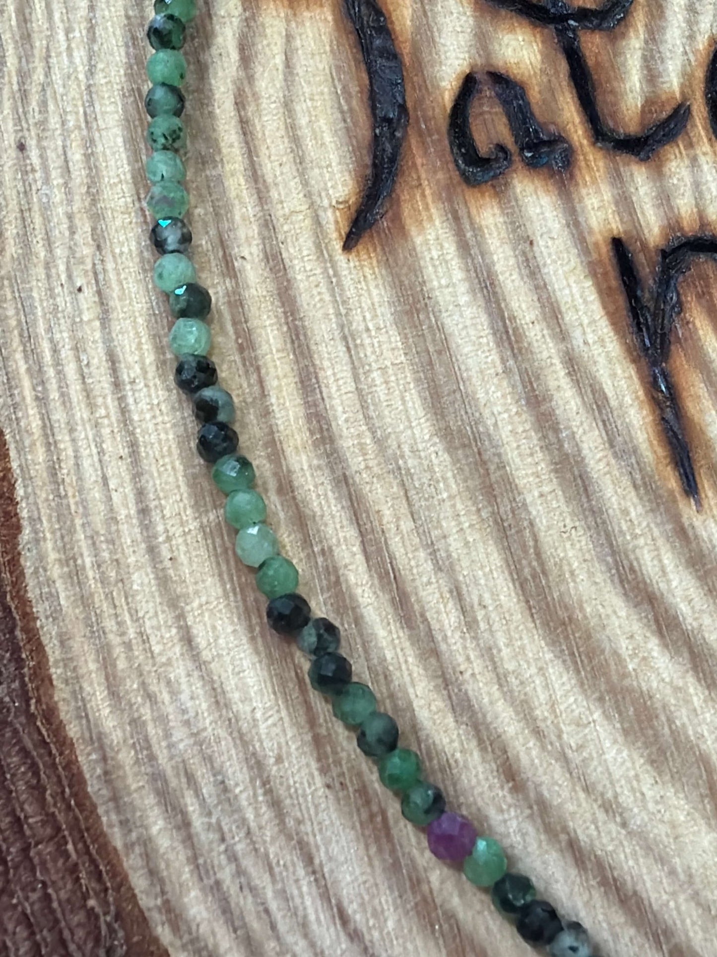 Collar fucsita con rubi facetado 2 mm JoyeriamineralescolgantesTienda esotérica Málaga - La Tienda de Tata Magic: tienda Esotérica en Málaga