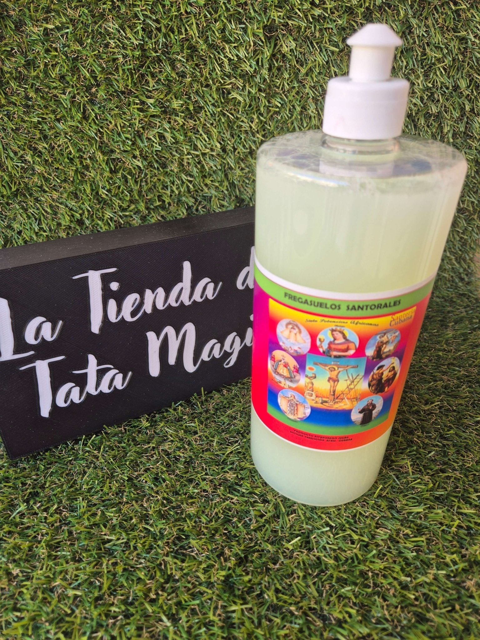 Friegasuelos Santorales 7 Potencias Africanas 1 Litro con Hierbas - Limpieza Espiritual, Protección y Prosperidad Ritualizado según la Tradición Afro Cubana Tienda esotérica Málaga - La Tienda de Tata Magic: tienda Esotérica en Málaga