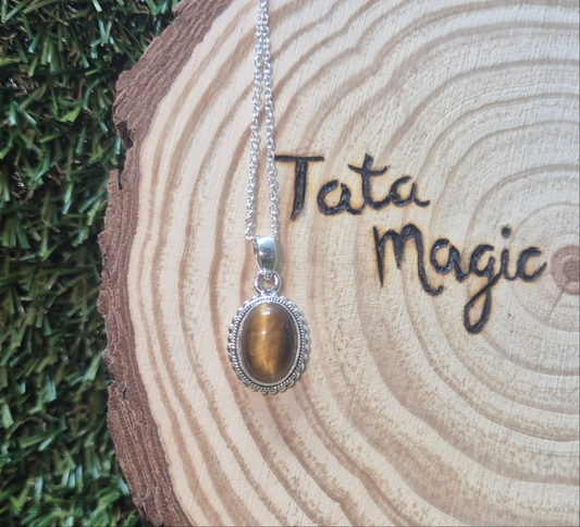 Colgante consagrado de Ojo de Tigre en plata 925 con cadena- protección, confianza y fuerza interior