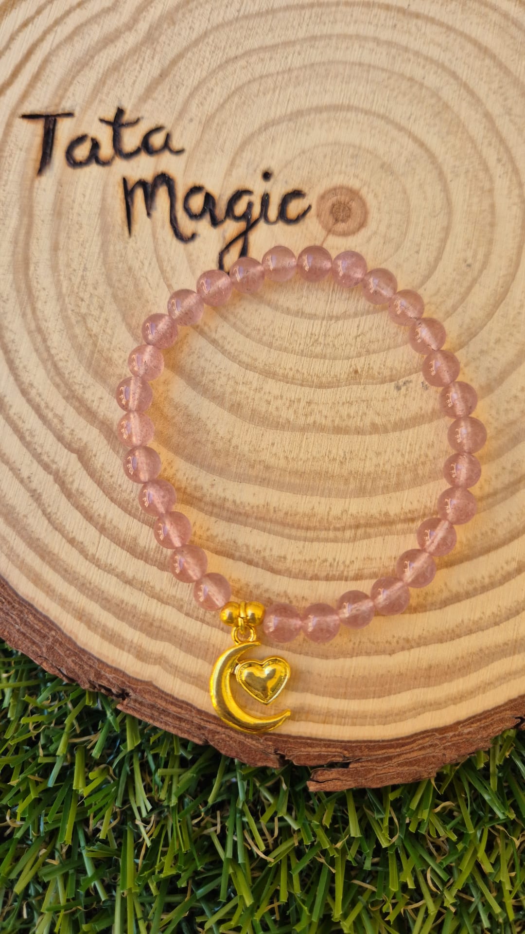 Pulsera Cuarzo Fresa con Colgante de Luna Dorada 6mm - Amor y Vitalidad