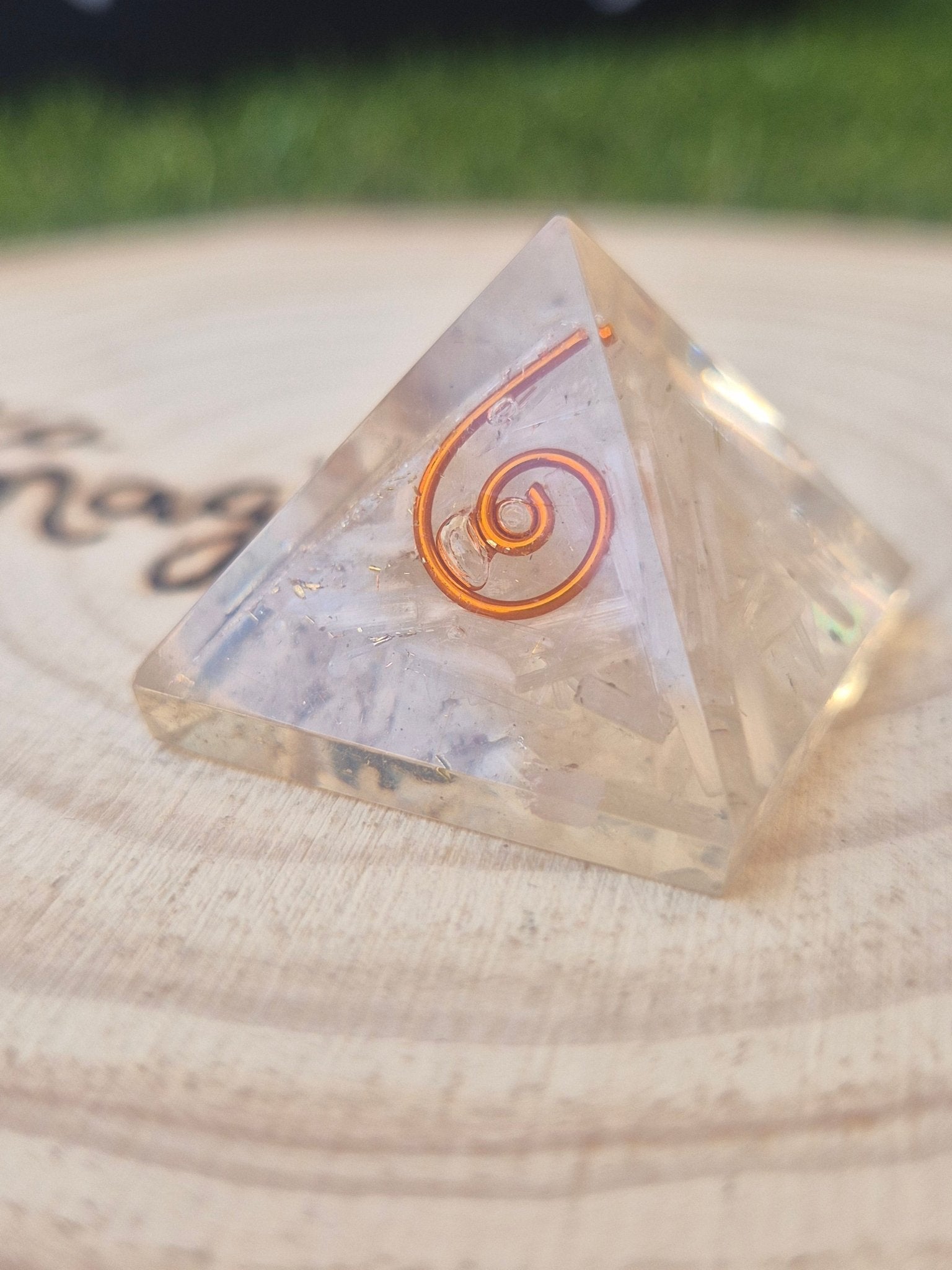 Mini Orgonitas 3x3cm - Armonía, Protección y Transmutación Energética orgonitaTienda esotérica Málaga - La Tienda de Tata Magic: tienda Esotérica en Málaga
