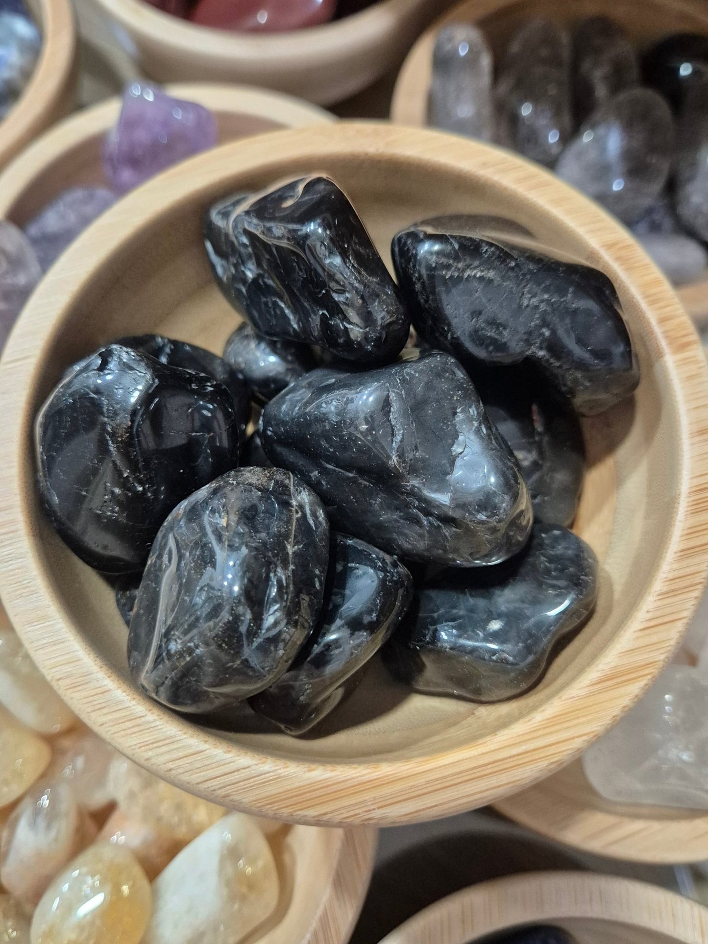 Onix Negro Rodado grande ( unidad) mineralesrodadosTienda esotérica Málaga - La Tienda de Tata Magic: tienda Esotérica en Málaga
