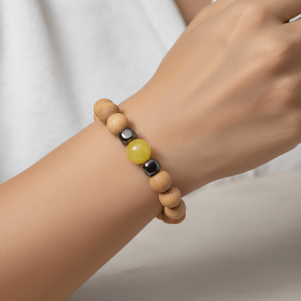 Pulsera de Cedro con Jade Amarillo 8mm – Abundancia y Alegría Vital Pulseras EsotéricasTienda esotérica Málaga - La Tienda de Tata Magic: tienda Esotérica en Málaga