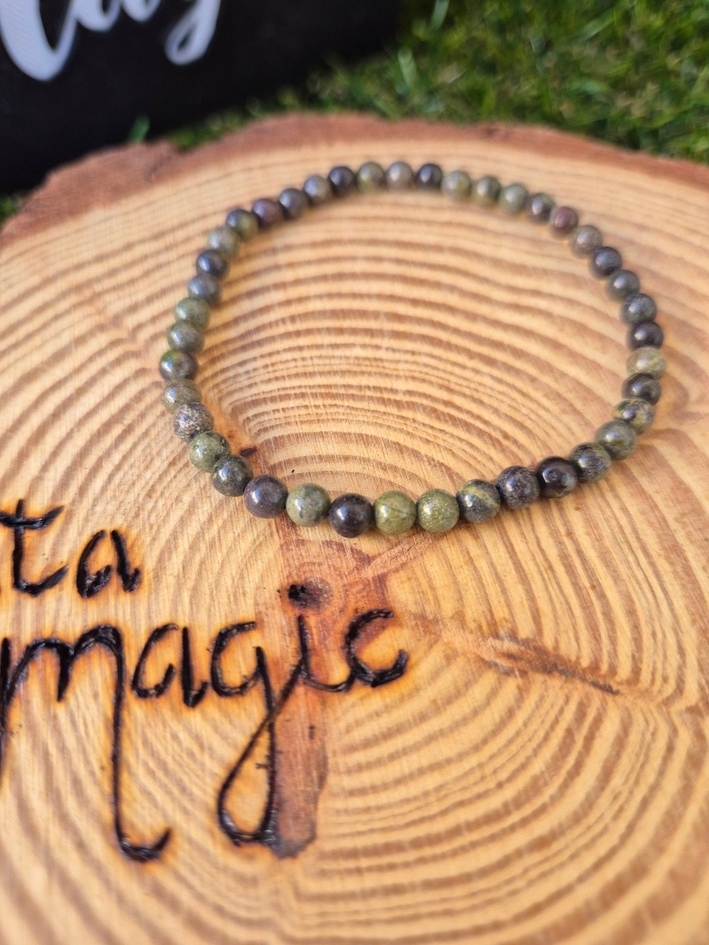 Pulsera - Sangre de Dragón 4 mm JoyeriamineralespulserasTienda esotérica Málaga - La Tienda de Tata Magic: tienda Esotérica en Málaga