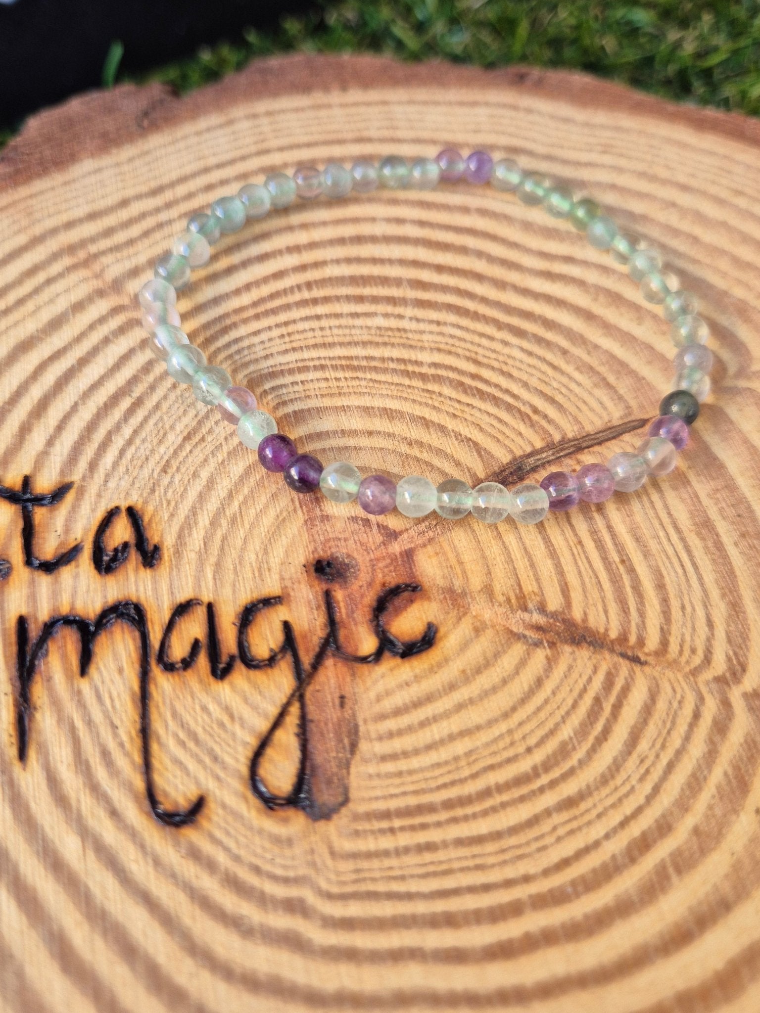 Pulsera de Fluorita 4mm - Claridad mental, Protección y Equilibrio espiritual JoyeriamineralespulserasTienda esotérica Málaga - La Tienda de Tata Magic: tienda Esotérica en Málaga