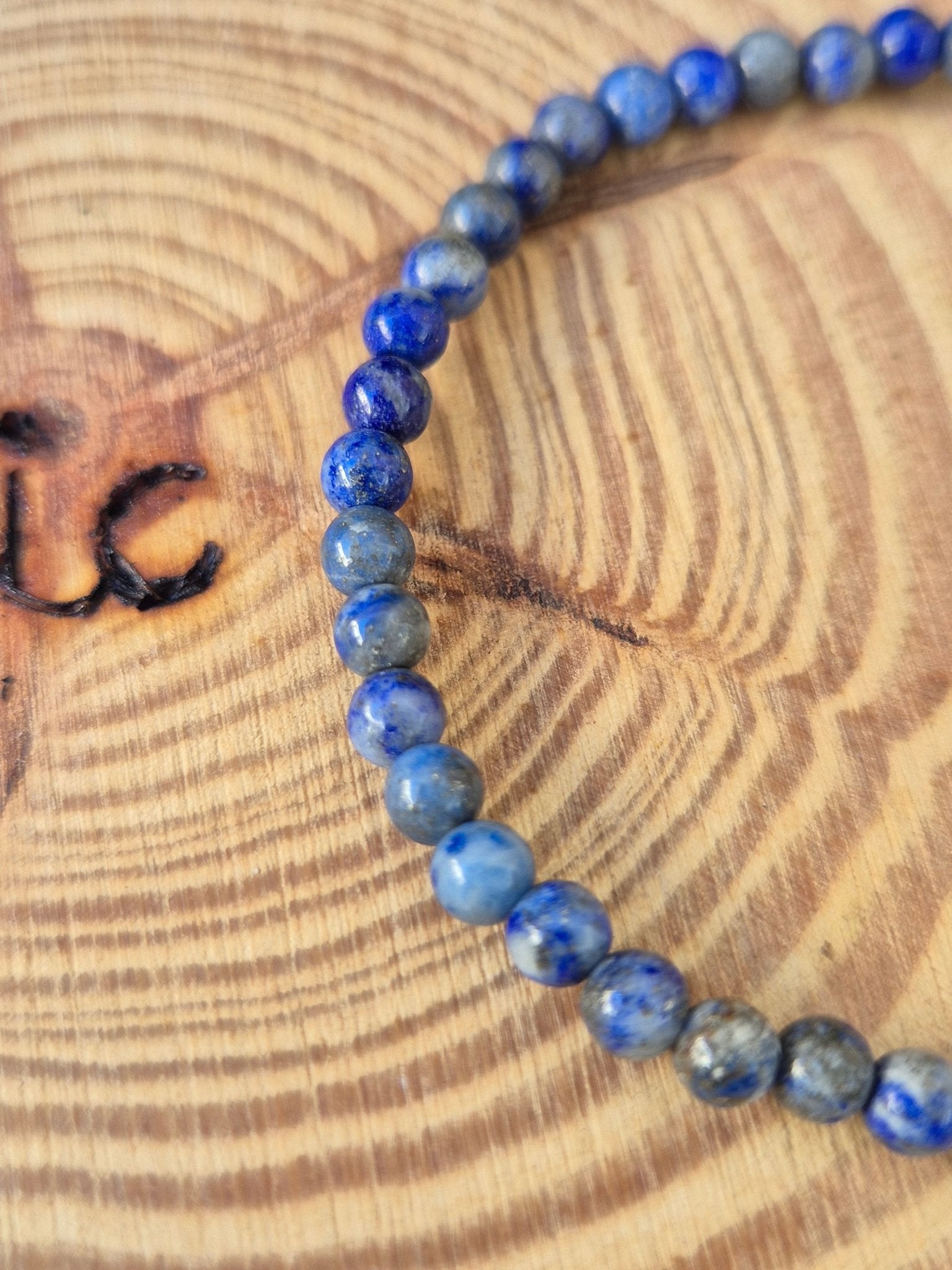 Pulsera de Lapislázuli 4mm - Intuición, Protección y Comunicación Espiritual JoyeriamineralespulserasTienda esotérica Málaga - La Tienda de Tata Magic: tienda Esotérica en Málaga