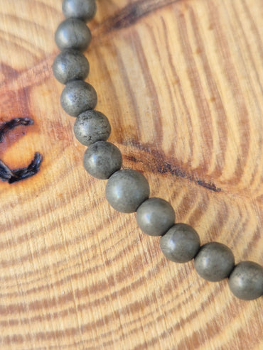Pulsera de Pirita 4mm - Abundancia, Éxito y Protección JoyeriamineralespulserasTienda esotérica Málaga - La Tienda de Tata Magic: tienda Esotérica en Málaga