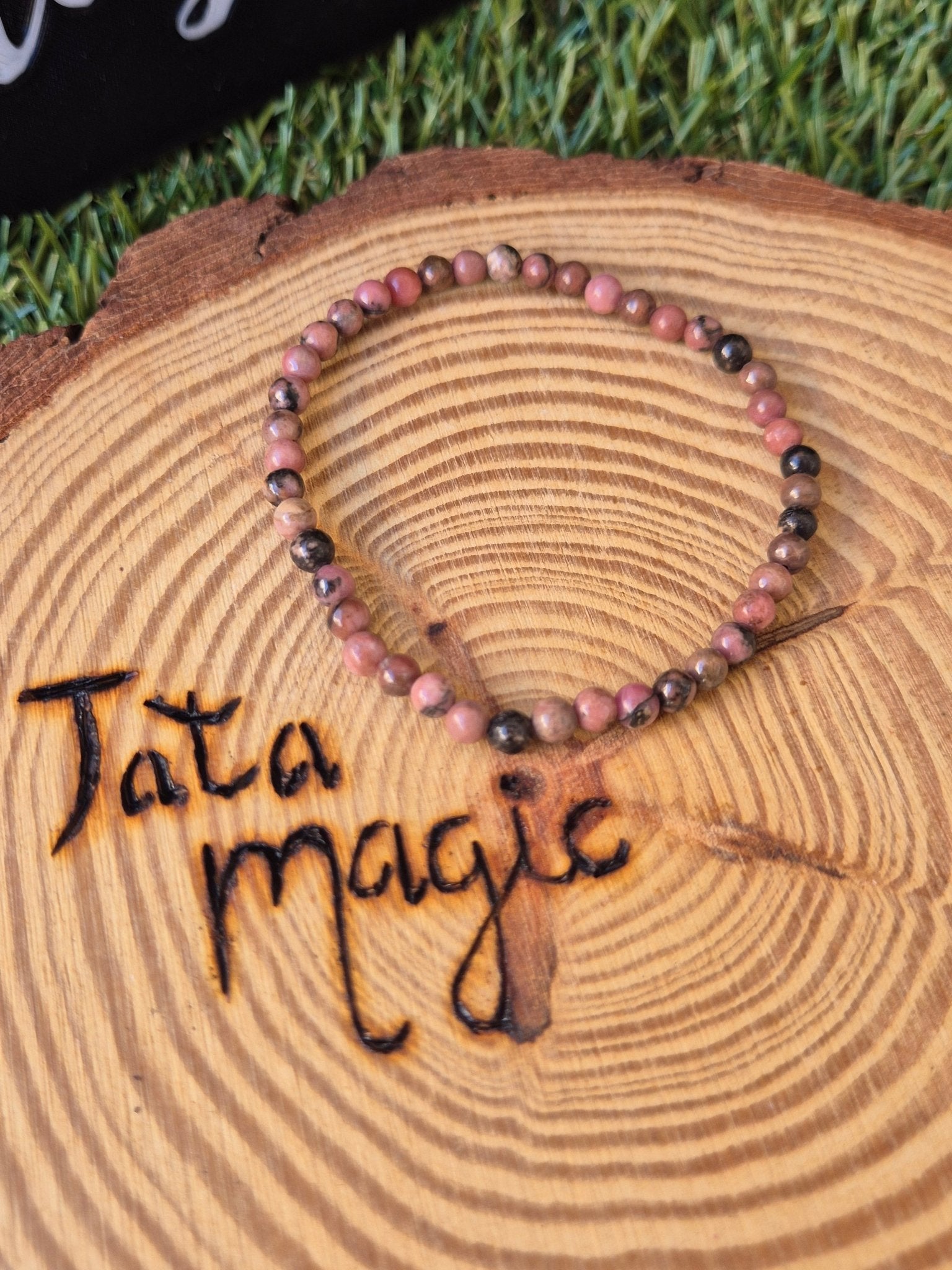 Pulsera de Rodonita 4mm - Amor, Sanación Emocional y Buena Suerte JoyeriamineralespulserasTienda esotérica Málaga - La Tienda de Tata Magic: tienda Esotérica en Málaga